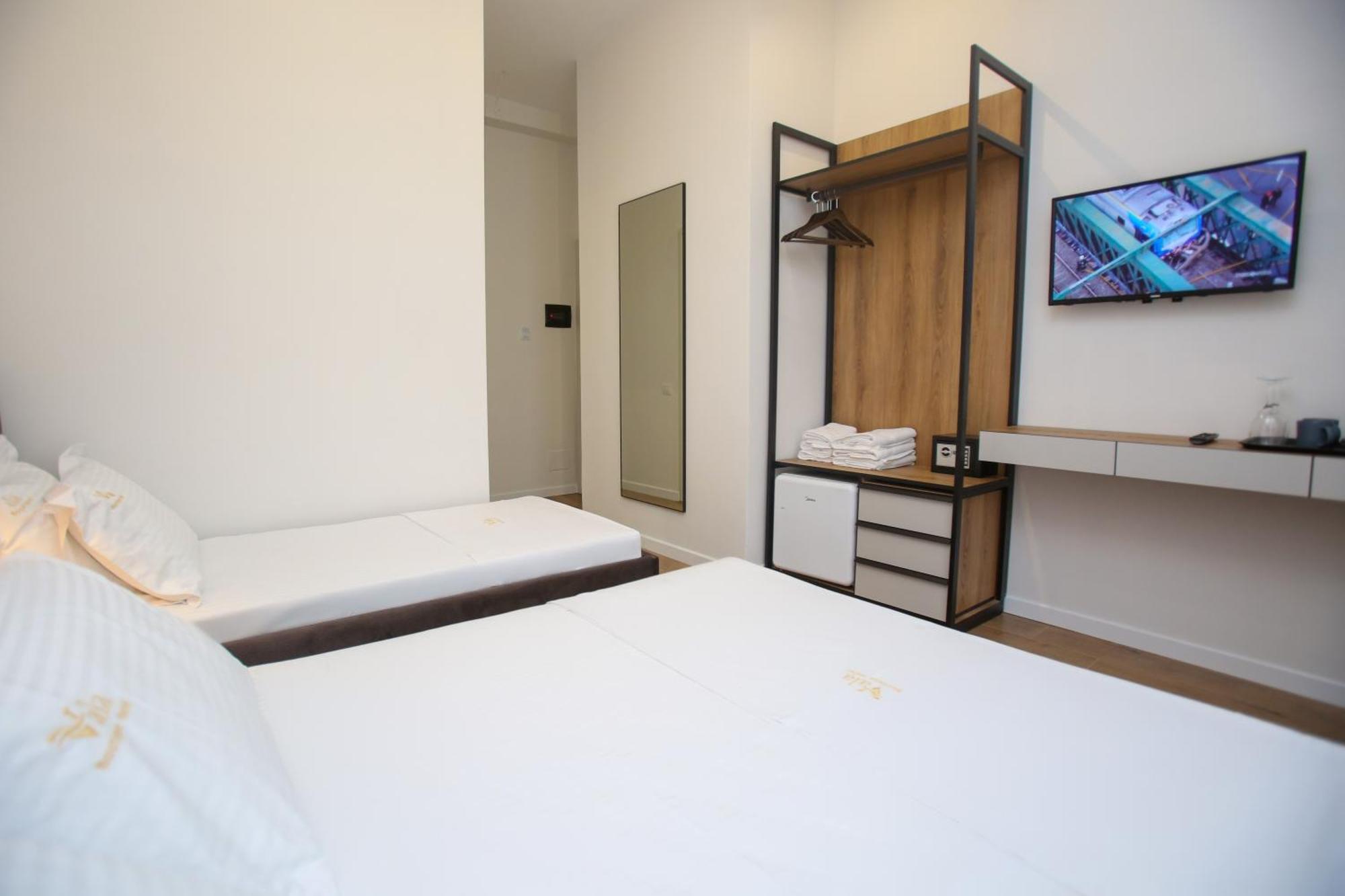 Vala Boutique Hotel Vlore Luaran gambar