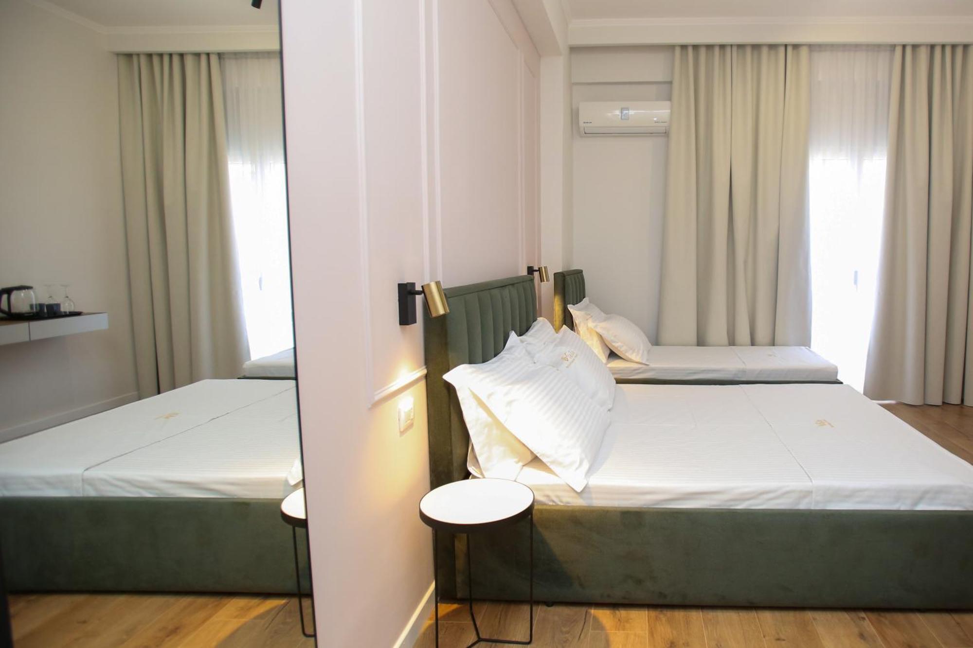 Vala Boutique Hotel Vlore Luaran gambar