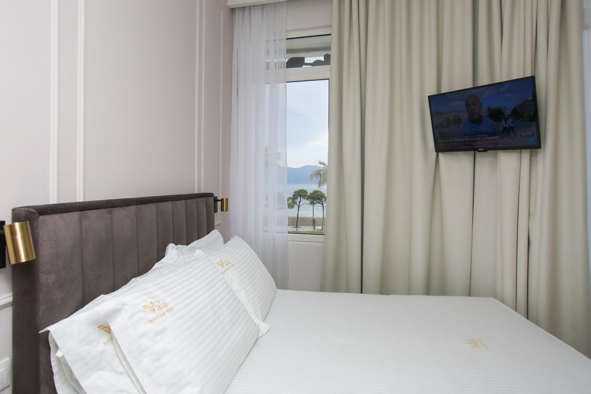 Vala Boutique Hotel Vlore Luaran gambar