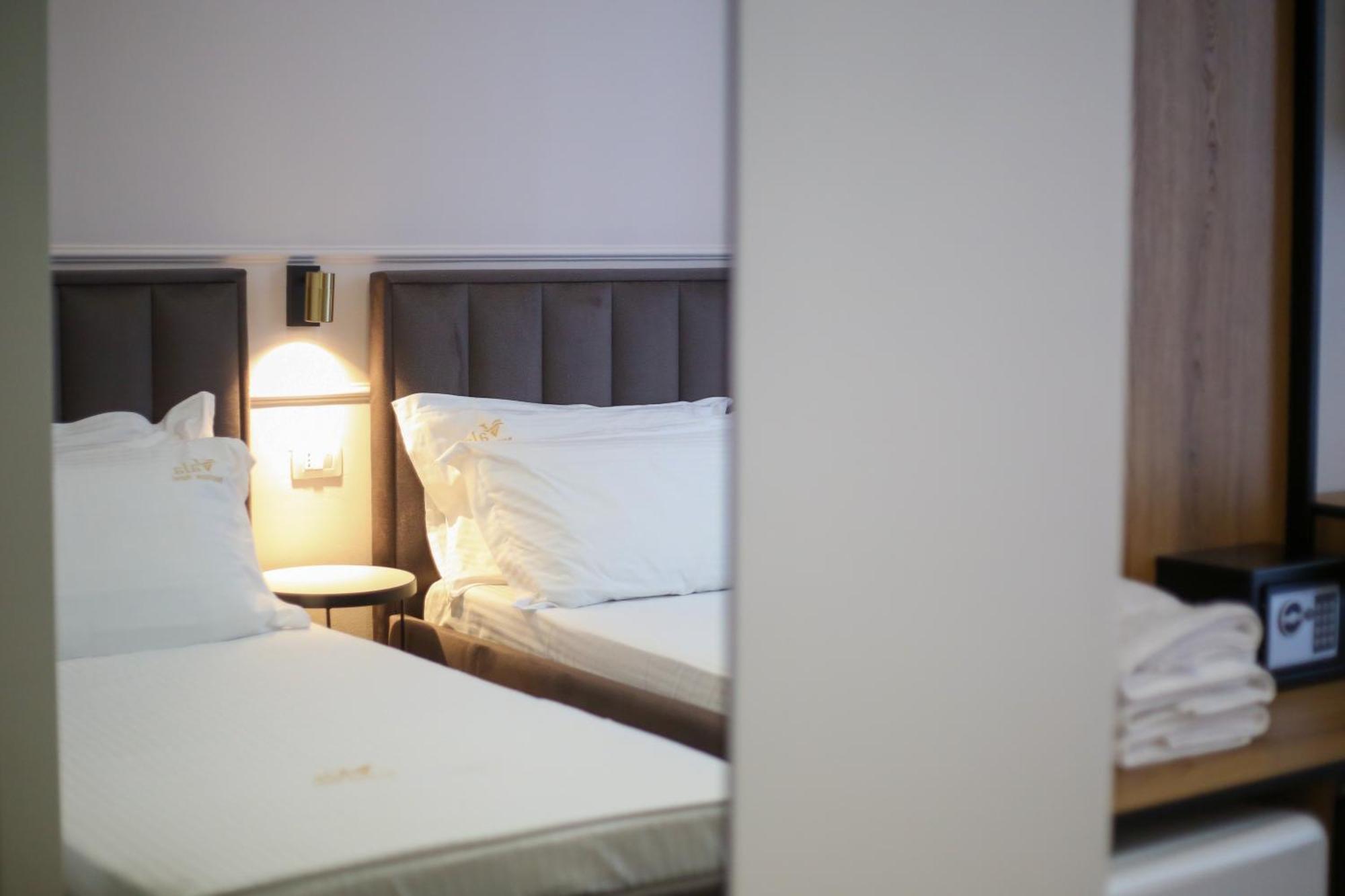 Vala Boutique Hotel Vlore Luaran gambar