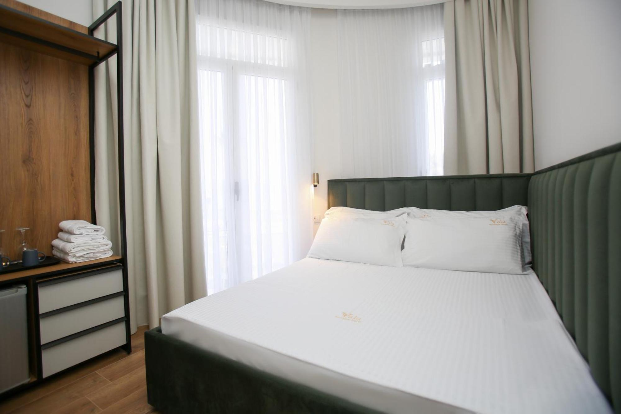 Vala Boutique Hotel Vlore Luaran gambar