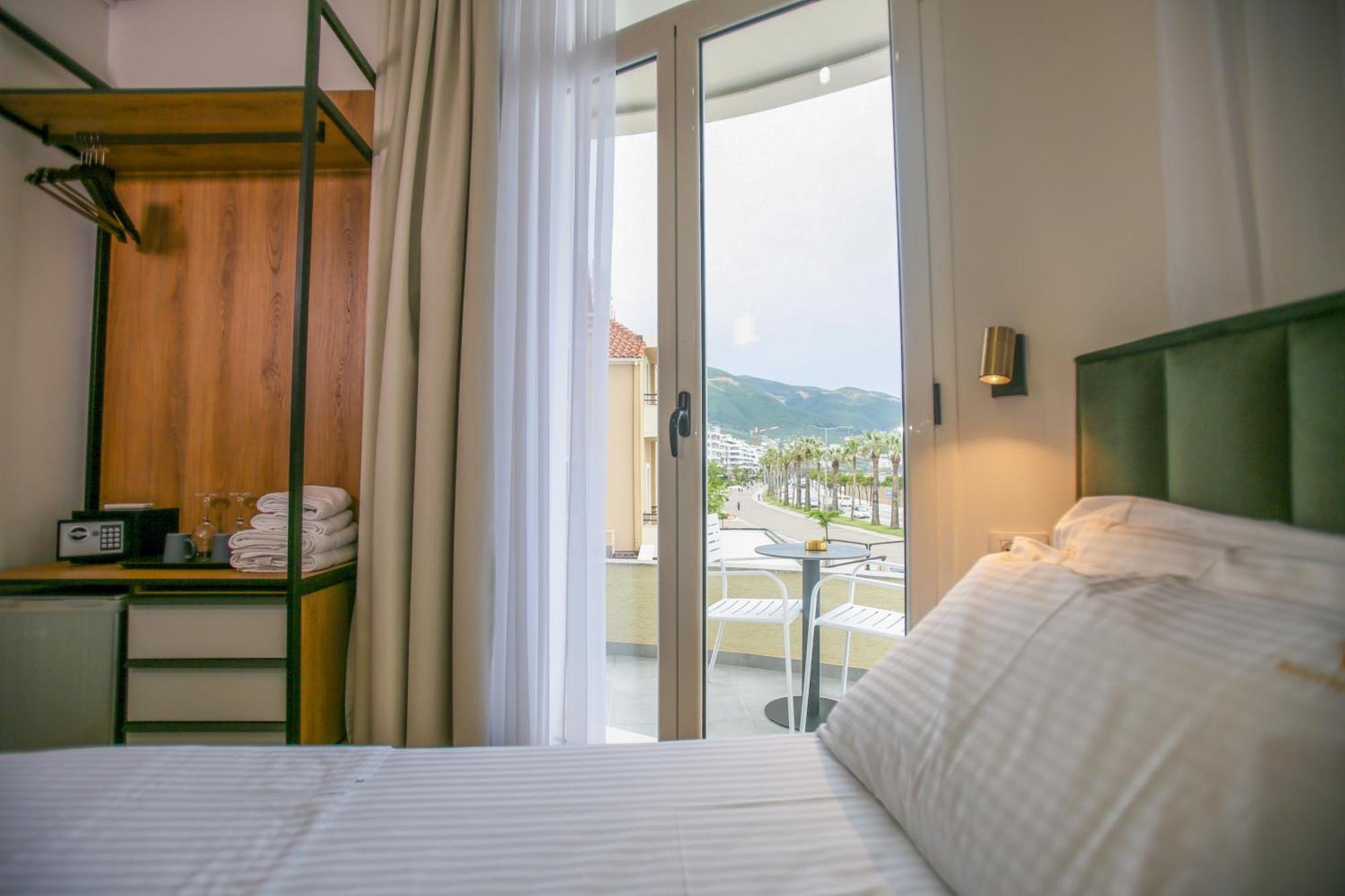 Vala Boutique Hotel Vlore Luaran gambar